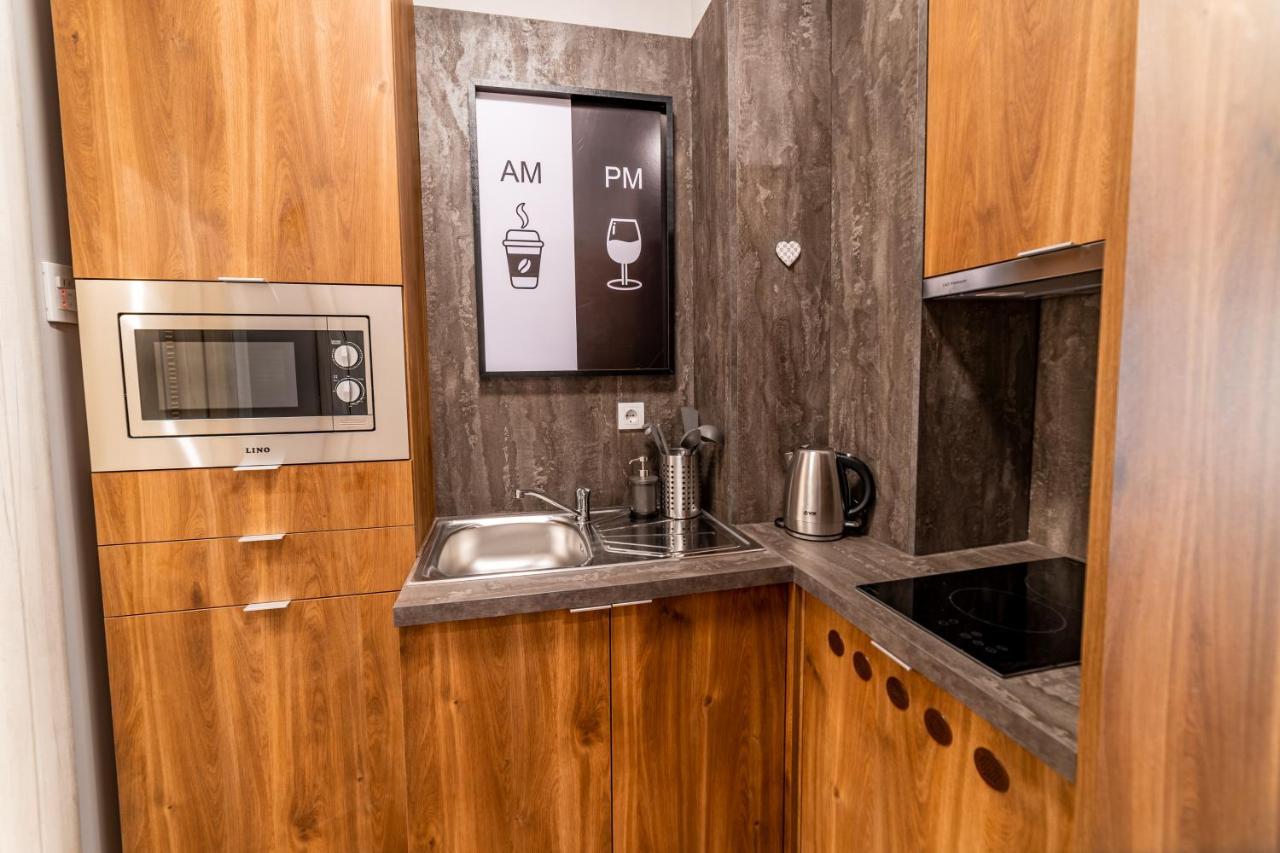 Ivi Place Apartments Novi Sad Buitenkant foto